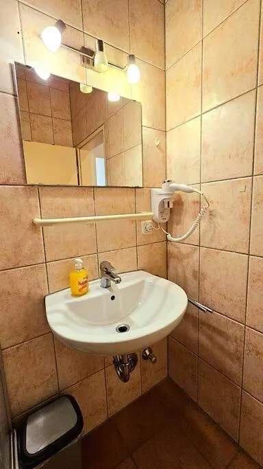 Apartment Number 4 Oberschleißheim